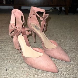 Velvet Pink tie heels Size 9 US